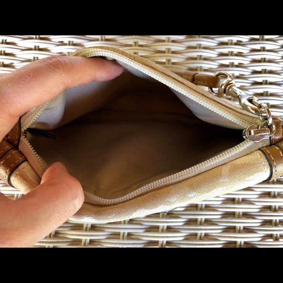 Coach Wristlet - Picture 4 of 6